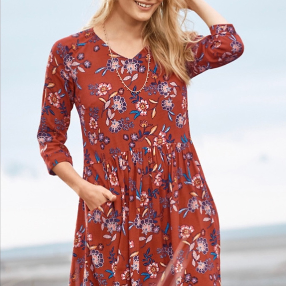 Garnet Hill Bohemian Pocket Detail dress in clay sari floral